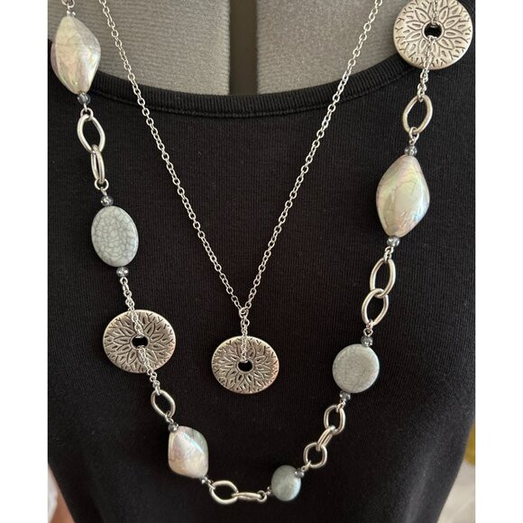 Premier Designs Marine Silver-Tone Disk Necklace With Beads Removable Layer 36” - Picture 2 of 4